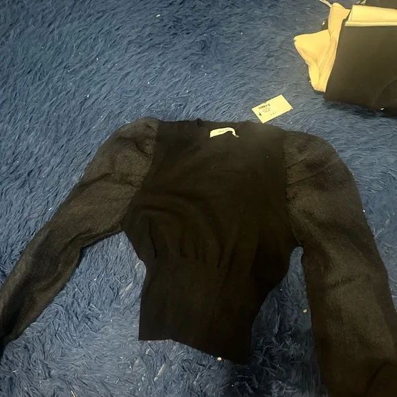 Elegant Black Women's Top - Picture 1 of 4